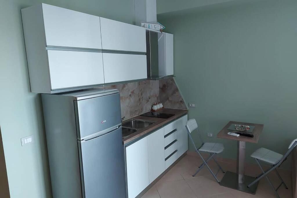 Darla Sea View Apartment Vlorë Exteriör bild