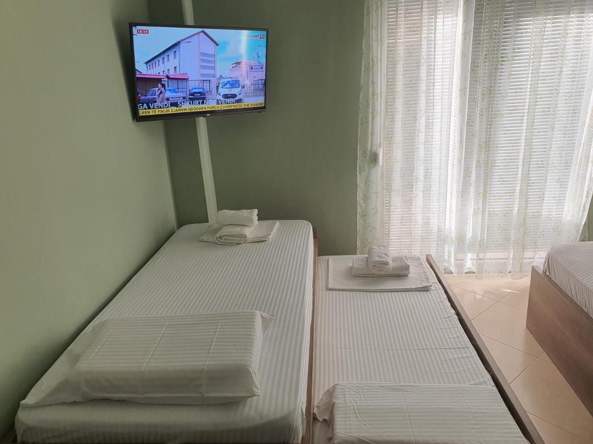 Darla Sea View Apartment Vlorë Exteriör bild