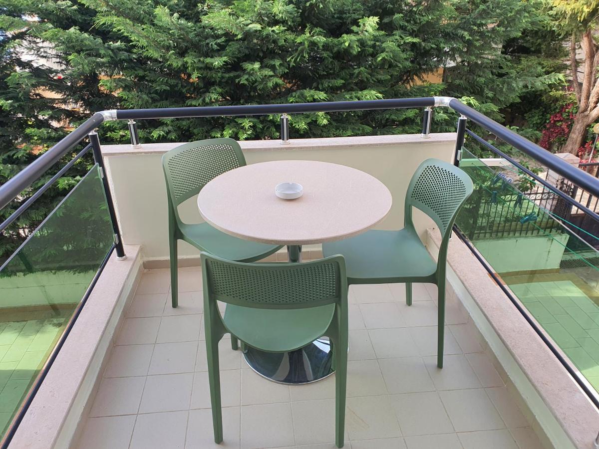 Darla Sea View Apartment Vlorë Exteriör bild
