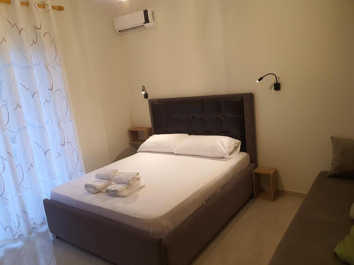 Darla Sea View Apartment Vlorë Exteriör bild