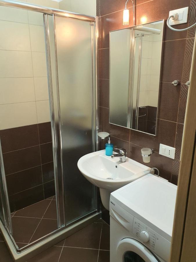 Darla Sea View Apartment Vlorë Exteriör bild