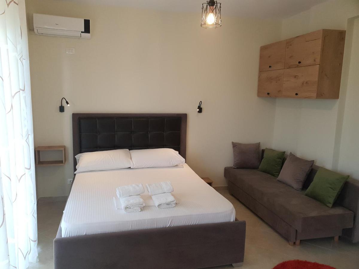 Darla Sea View Apartment Vlorë Exteriör bild