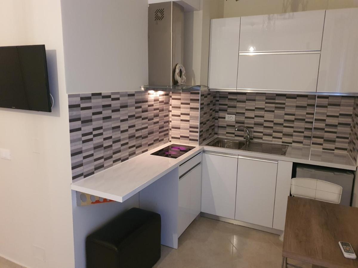 Darla Sea View Apartment Vlorë Exteriör bild