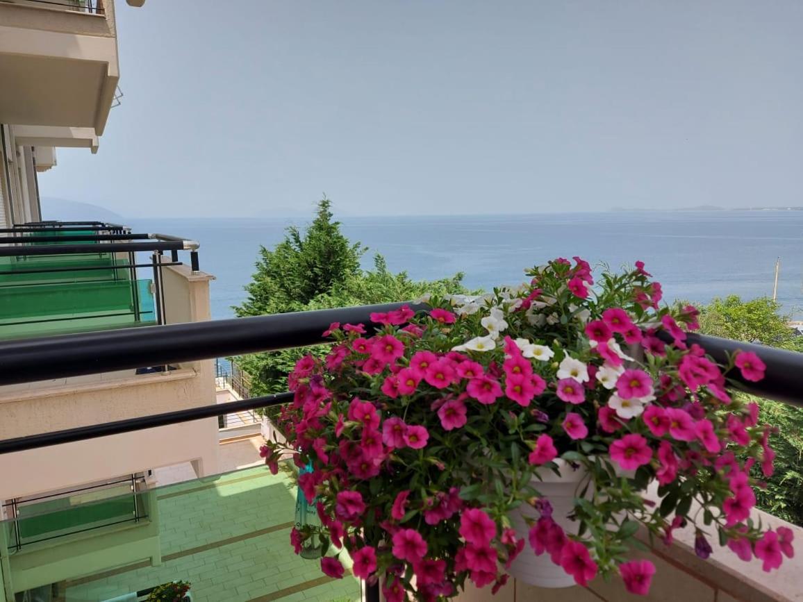 Darla Sea View Apartment Vlorë Rum bild